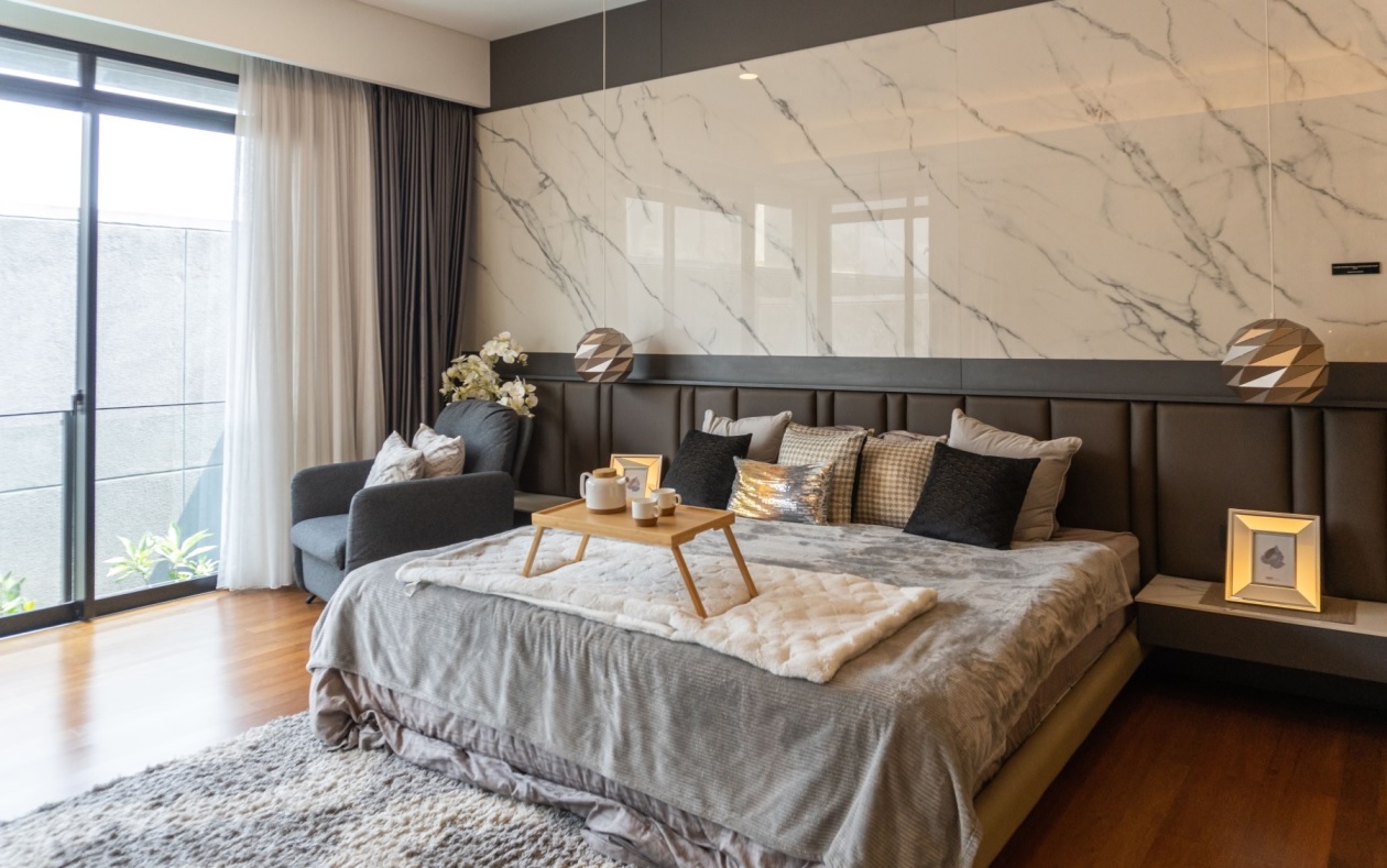 kamar tidur quadra statuario altissimo