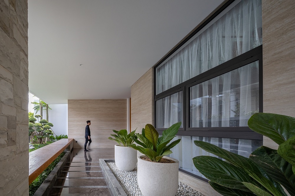 teras dengan taman kering