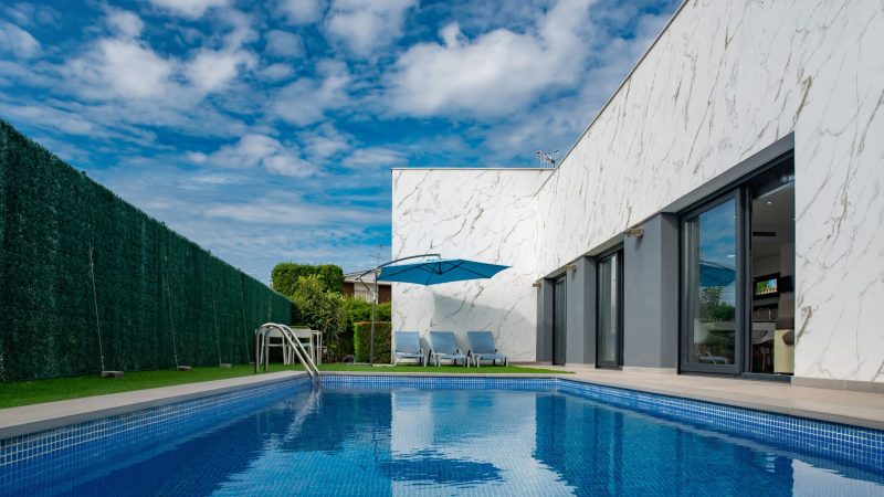 5 Konsep Desain Interior Area Santai Outdoor di Rumah